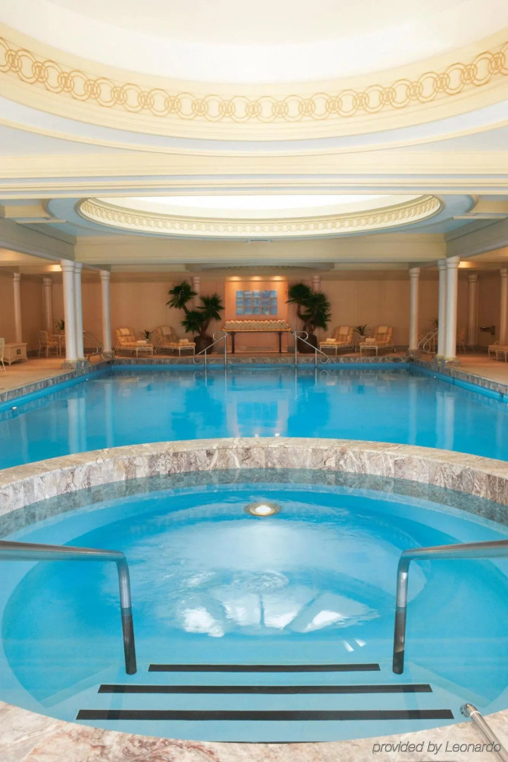 Отель Four Seasons Chicago