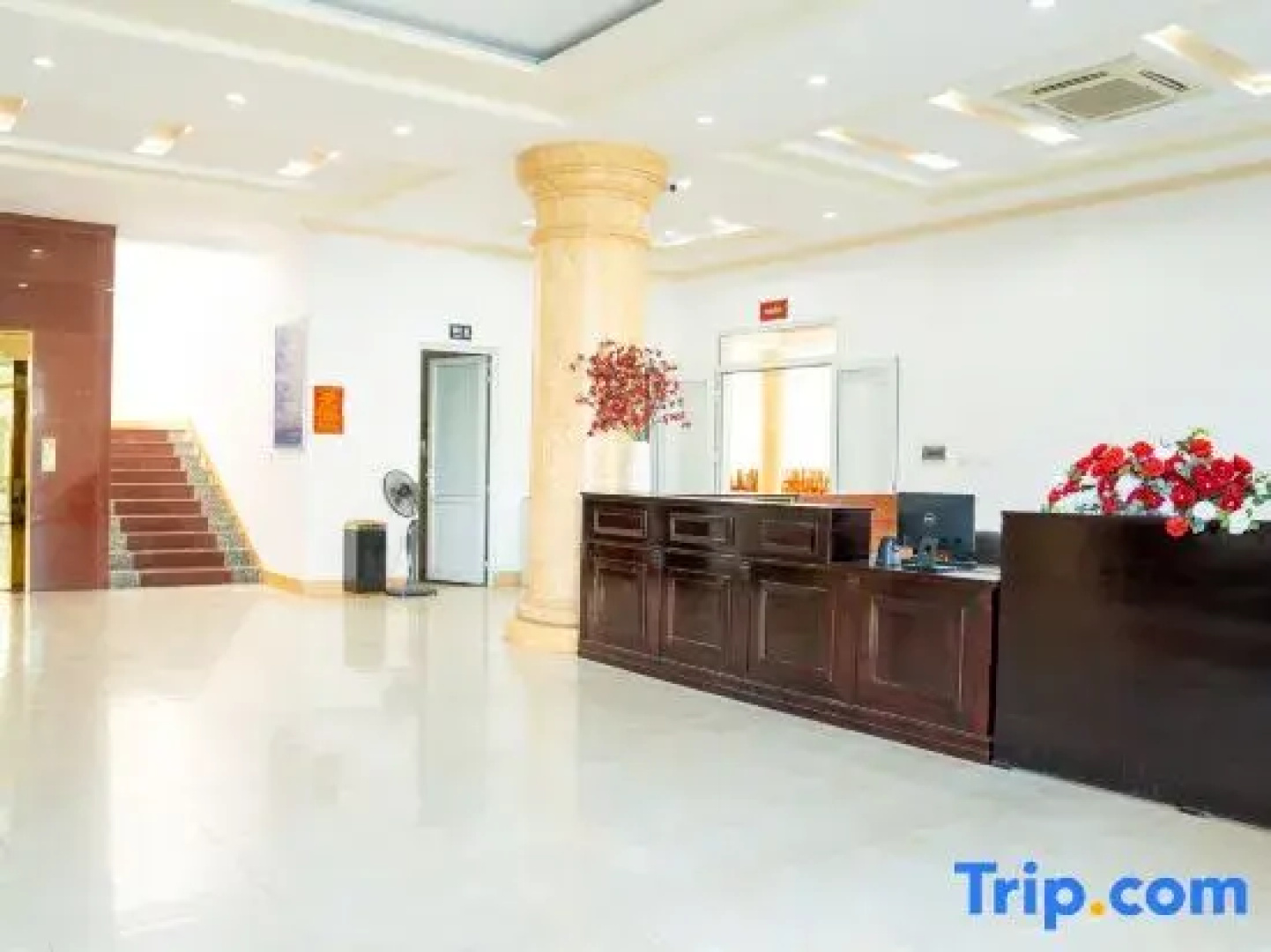 Phadin Hotel