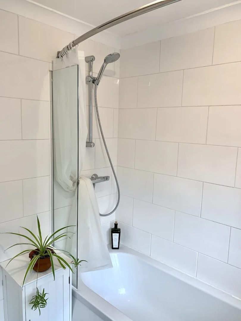 Stylish Central House Next To Warwick Castle