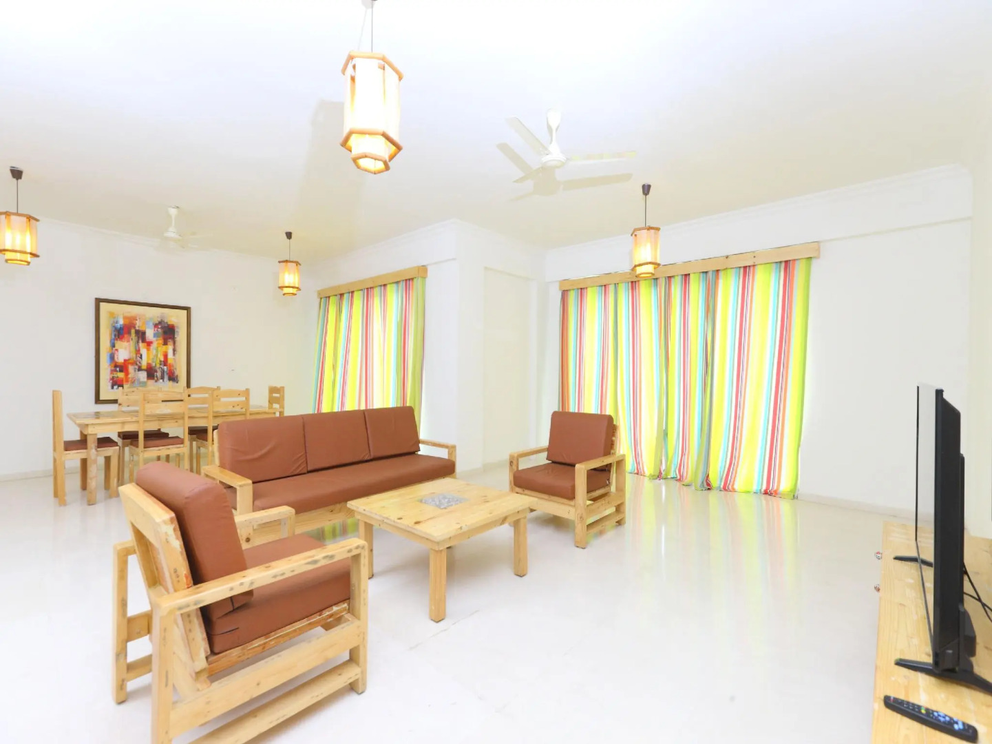 OYO 6954 The Lawns Oragadam