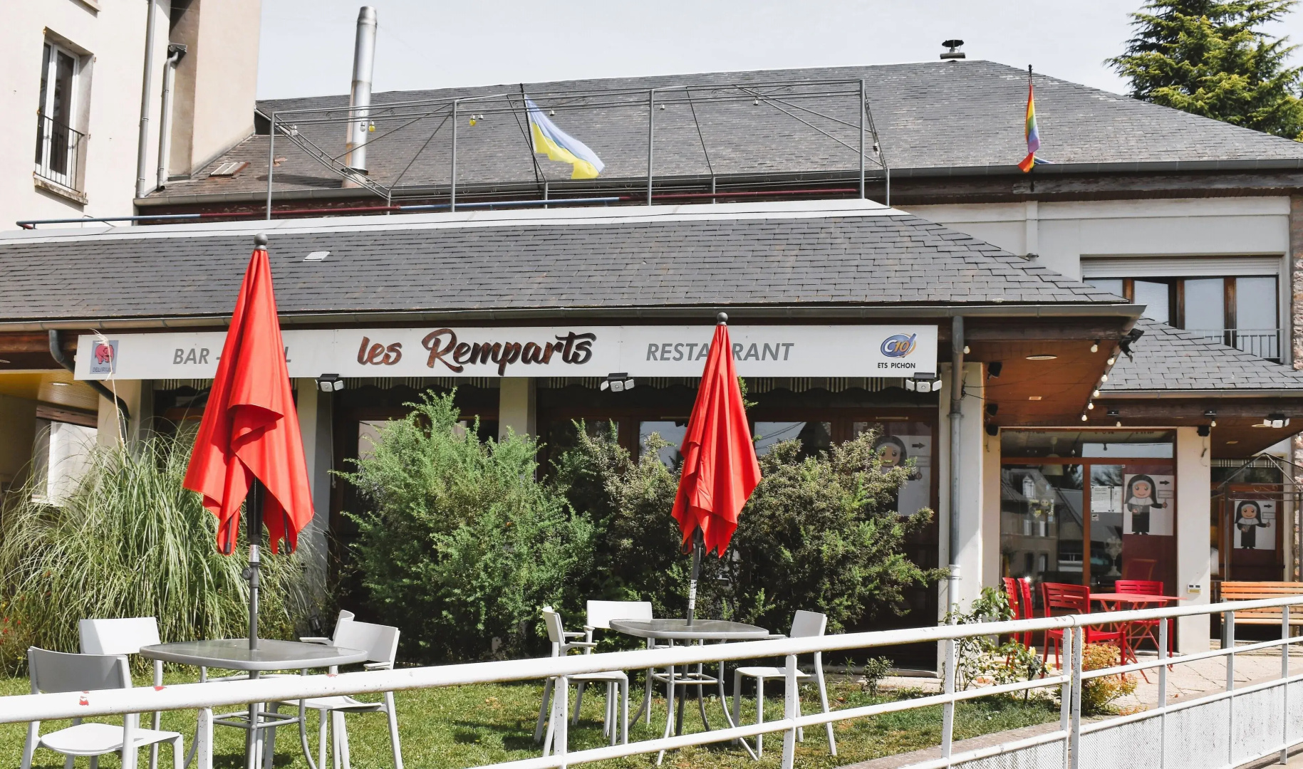 Les Remparts