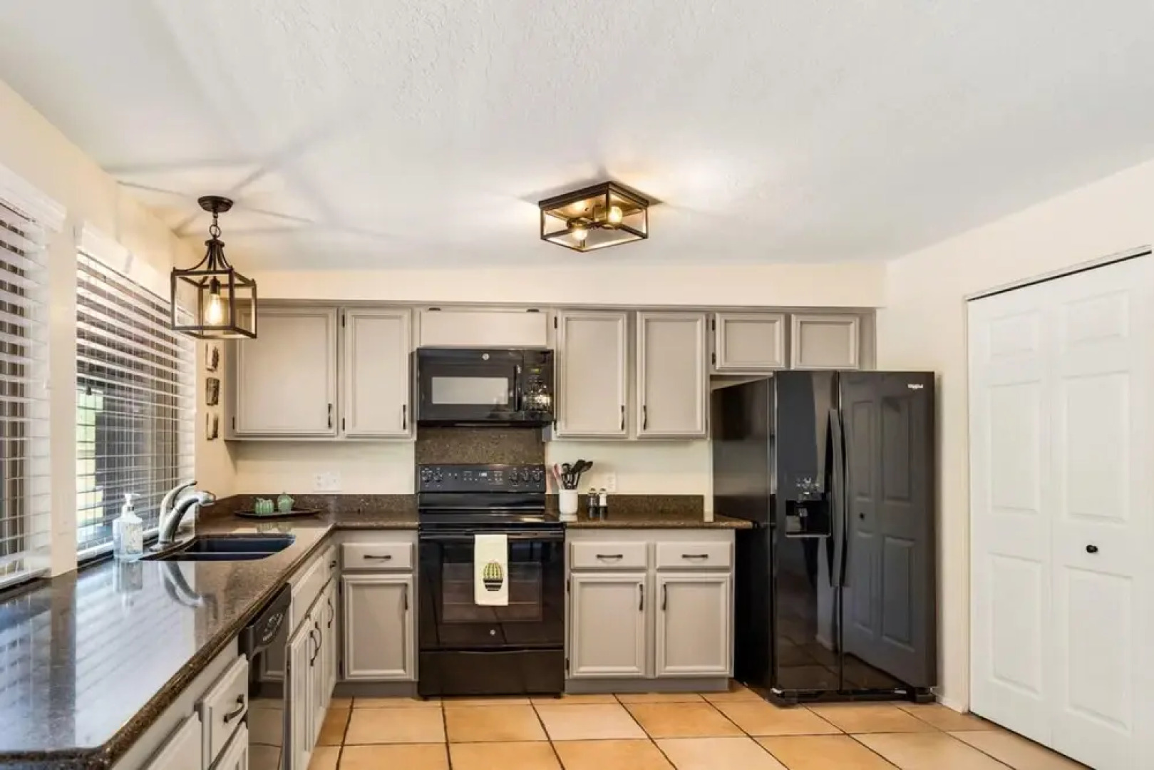 Catalina Del Oro By Casago