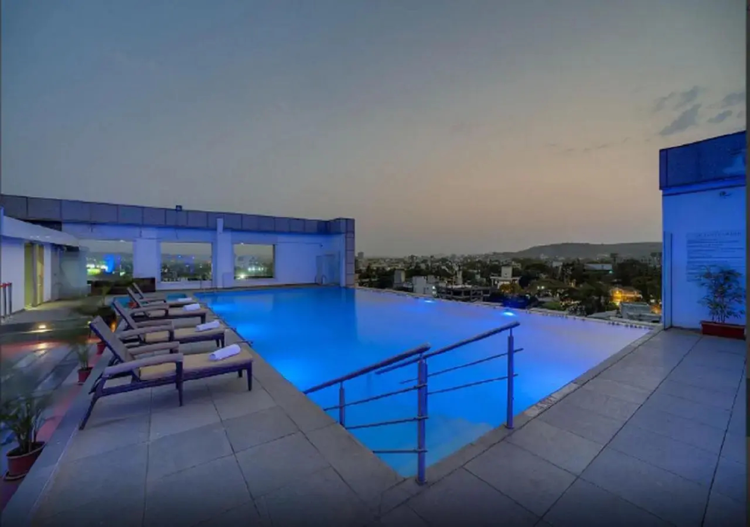 Ramee Grand Hotel and Spa, Pune