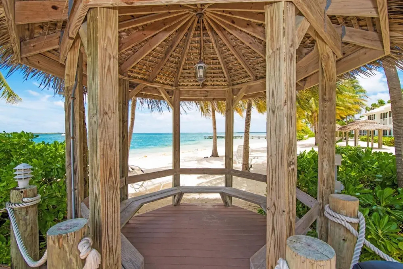 Kaibo Yacht Club by Cayman Villas