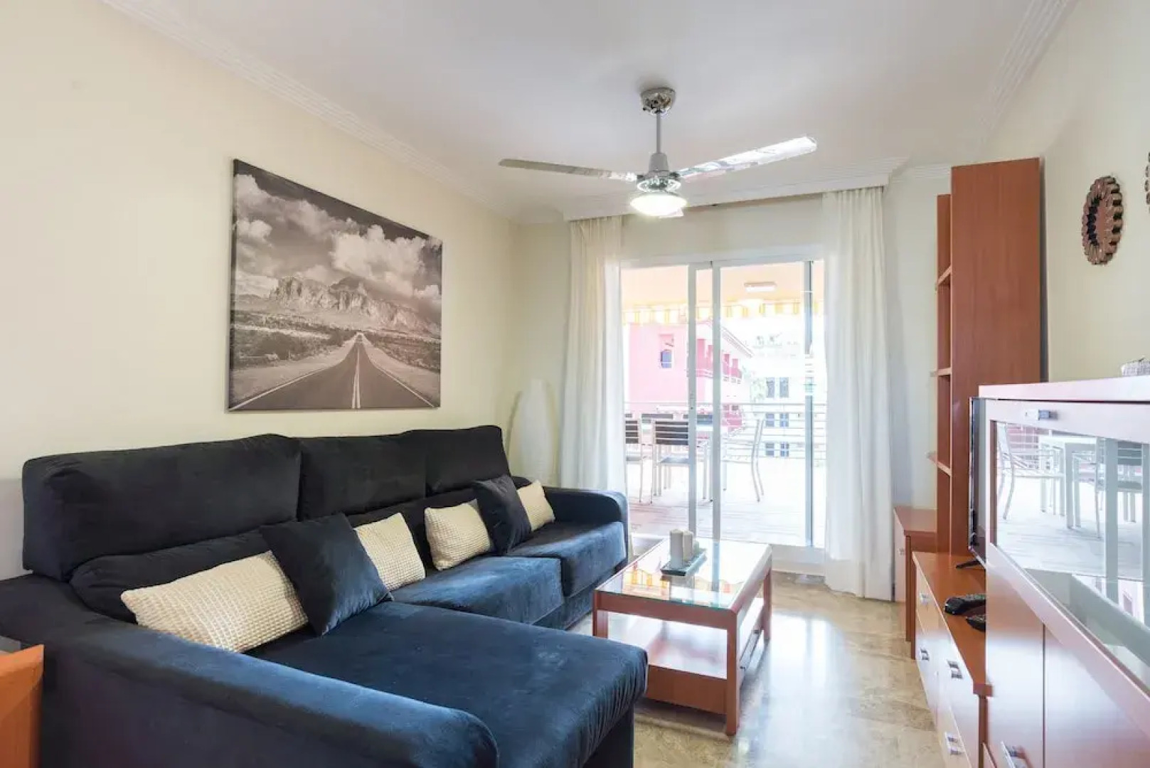 Malagasuite Beach And Sun