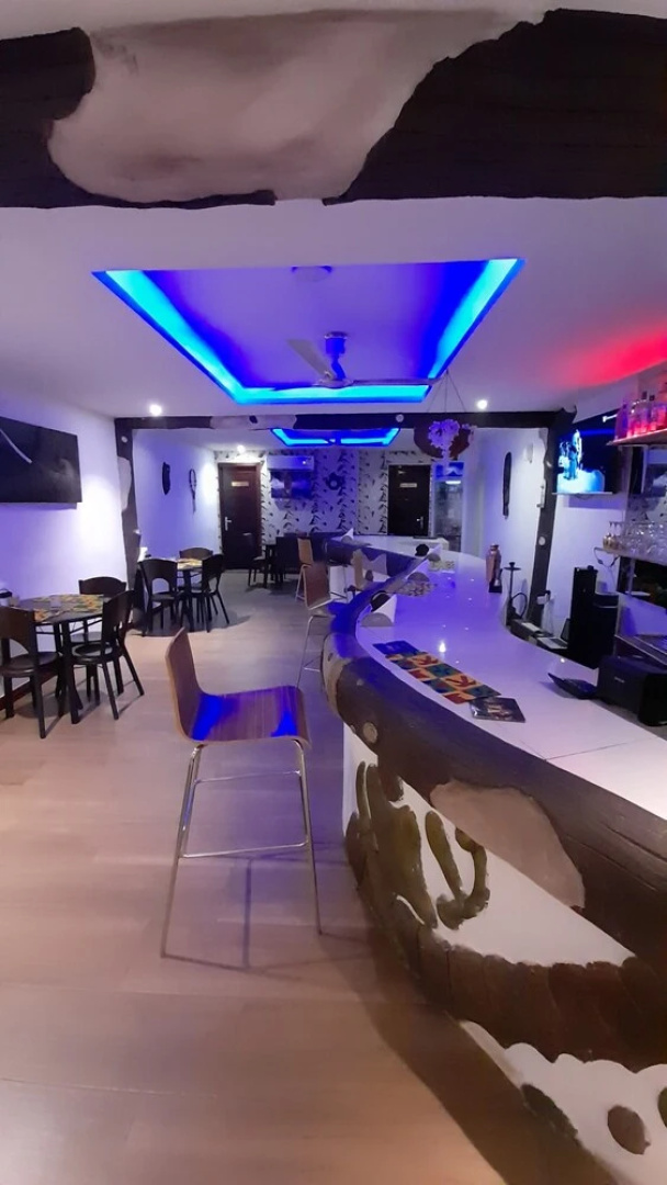 Adeshie Fie Hotel