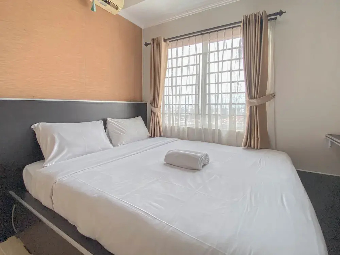 The Chic 2Br Apartment At The Edge Bandung