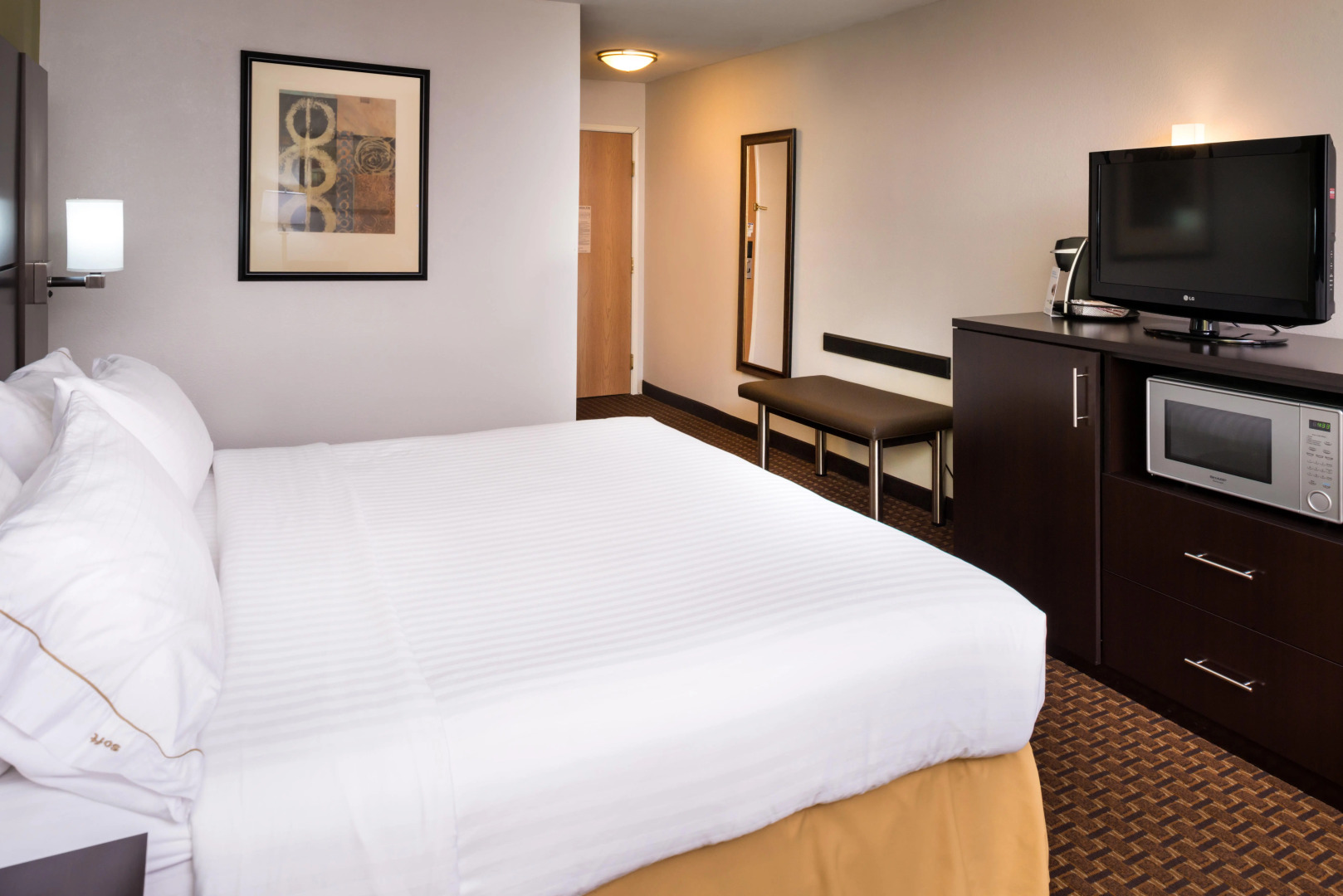 Holiday Inn Express & Suites Bucyrus by IHG