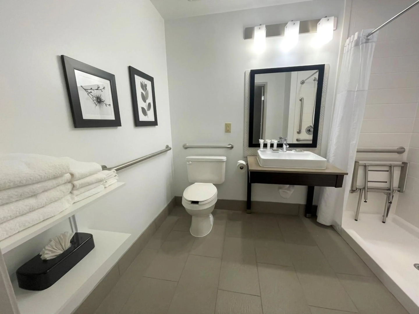 Country Inn & Suites by Radisson, Stone Mountain, GA