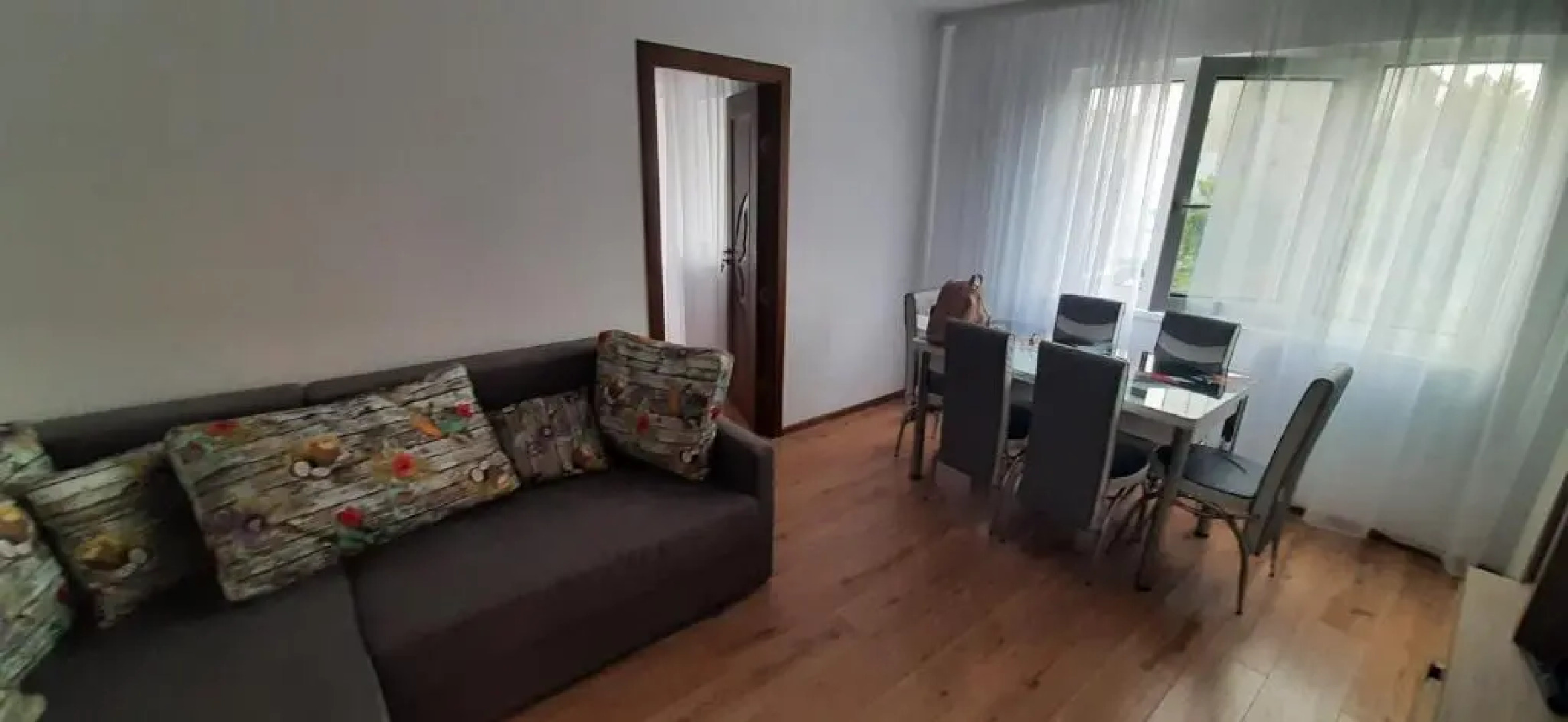 Apartament Gabi Strada Rozelor Etaj 2