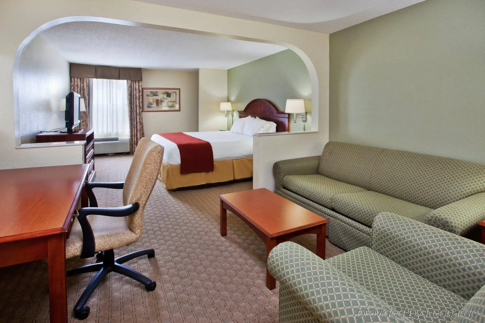 Holiday Inn Express & Suites Kimball by IHG