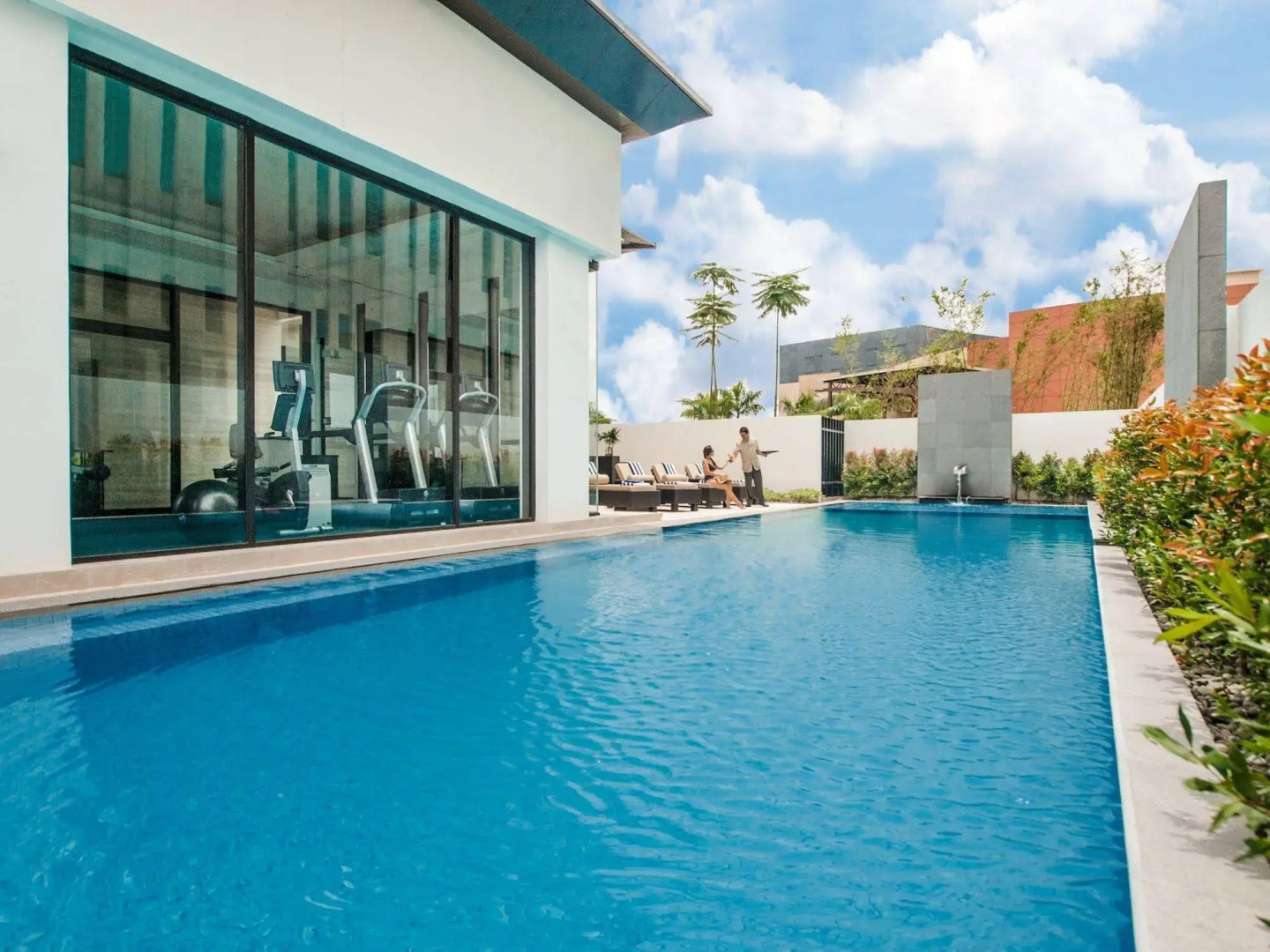 Seda Centrio - Newly Renovated