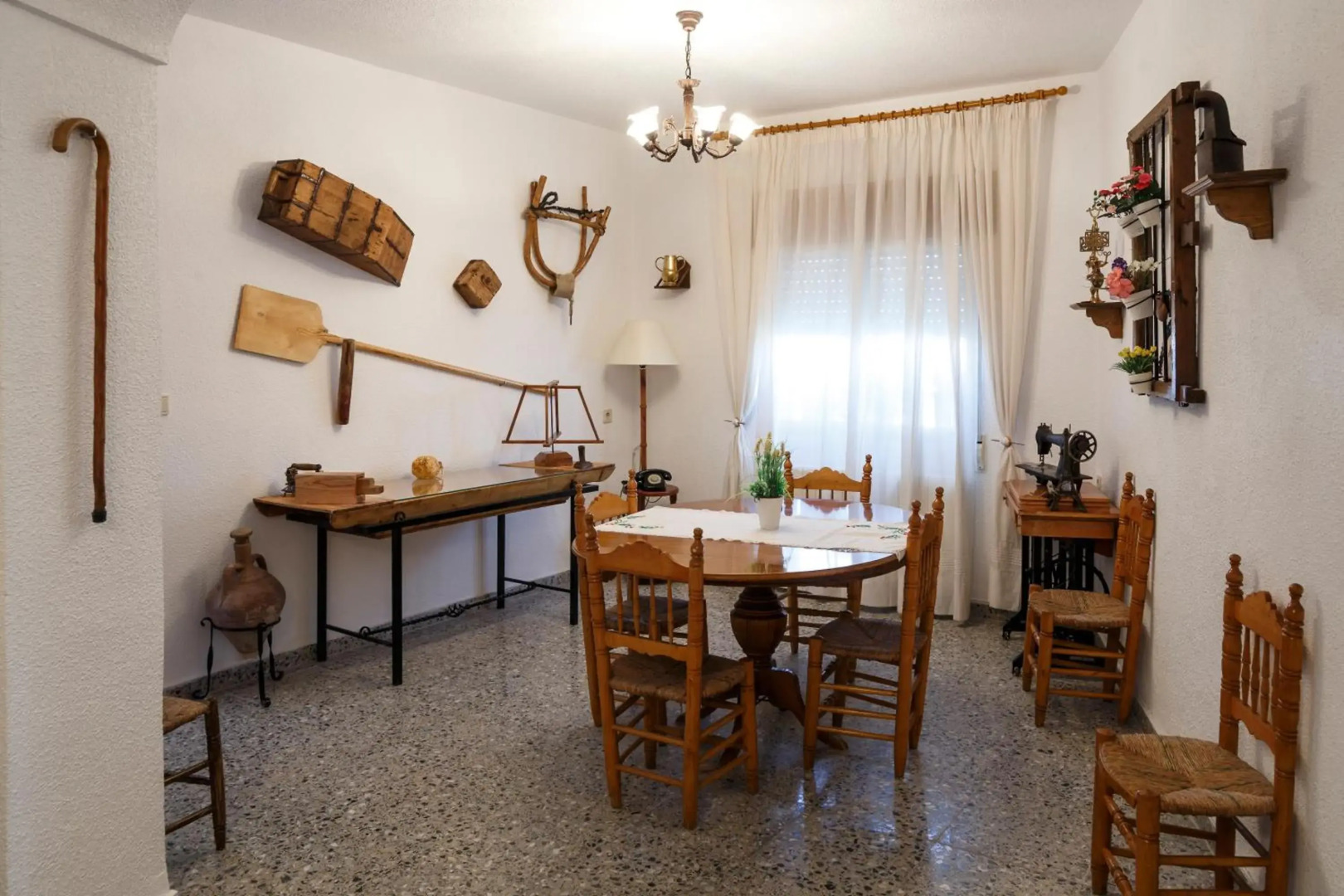 Cueva El Murallon Benamaurel