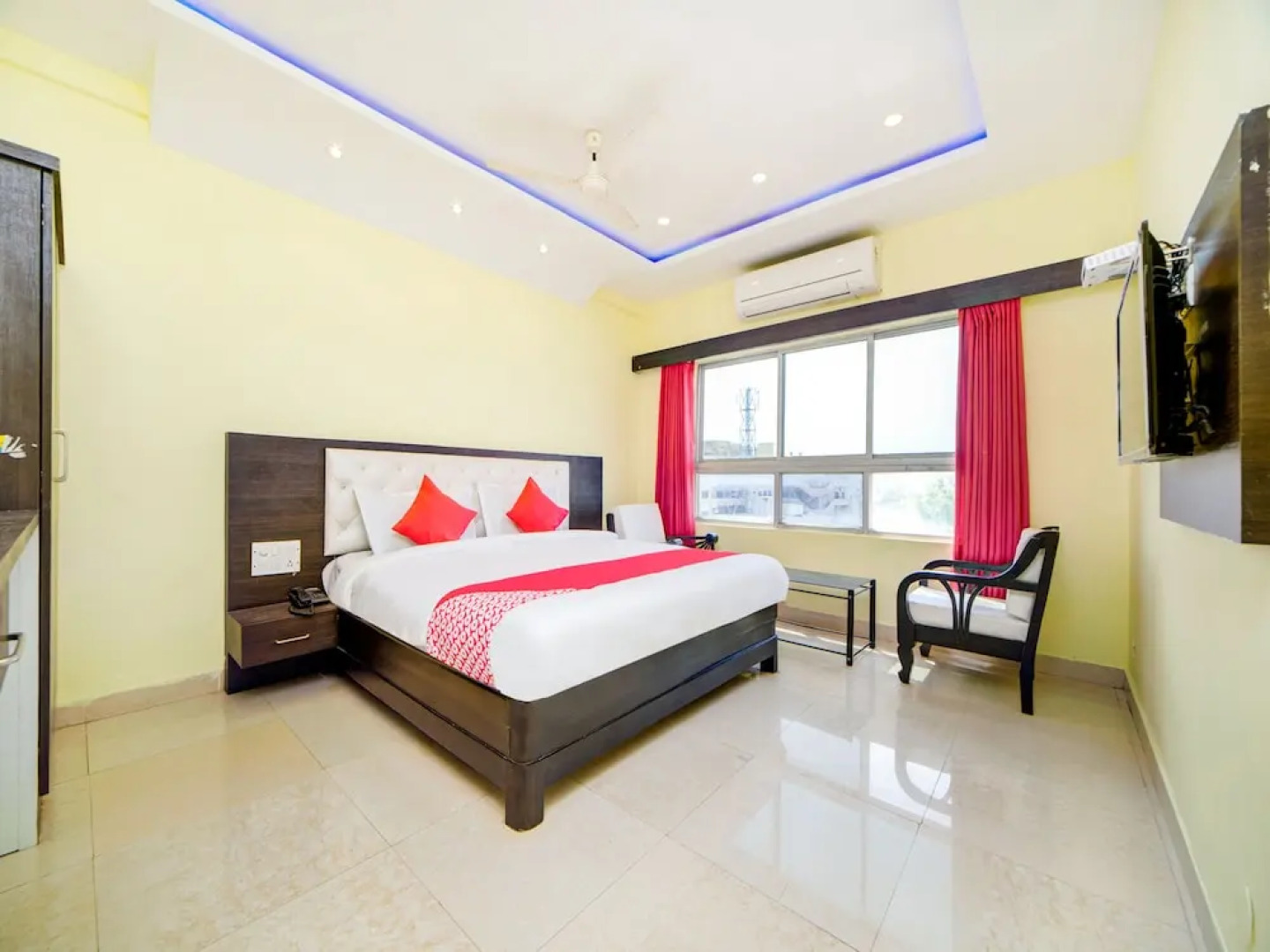 Hotel SRS Regency by OYO Rooms