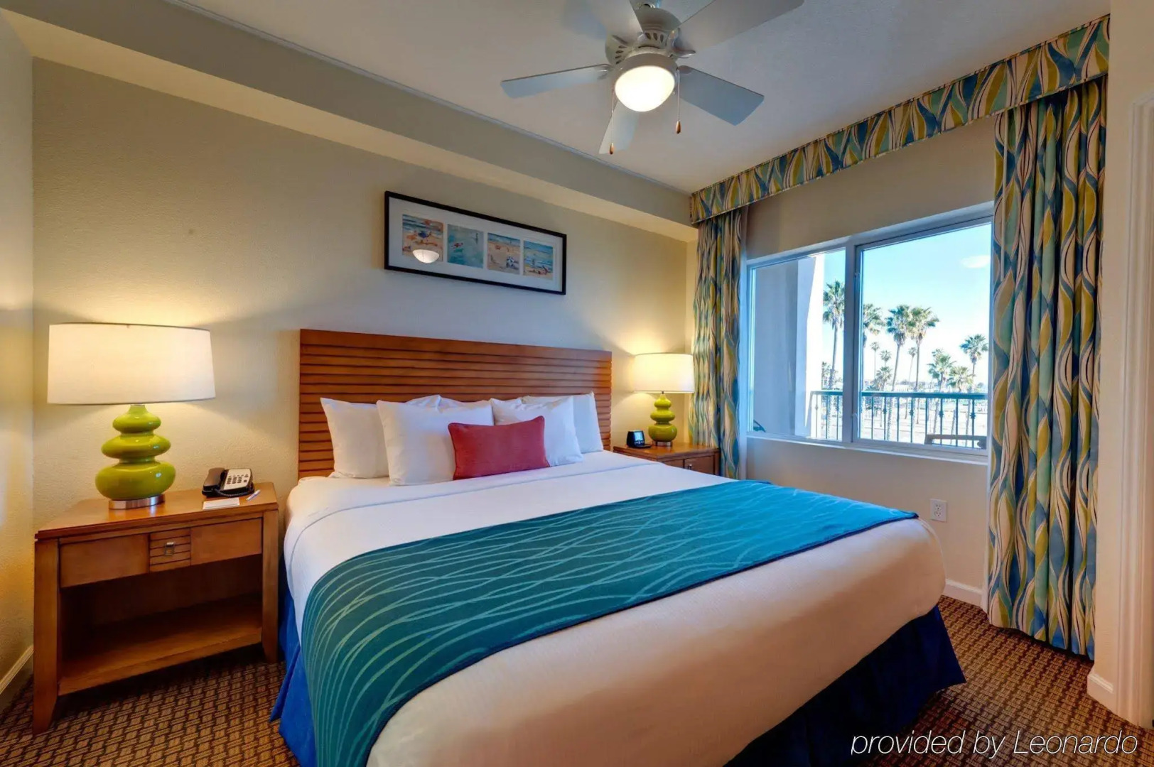 Club Wyndham Oceanside Pier