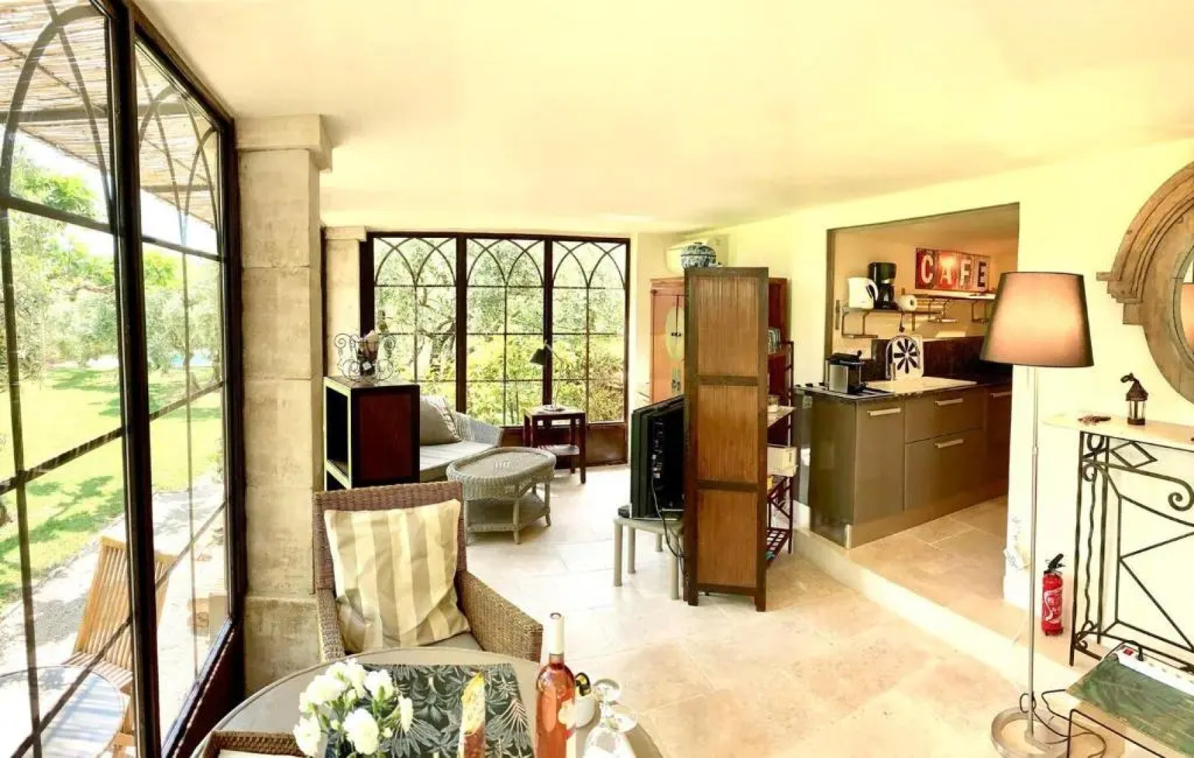 La Tour des Beaumes à GORDES avec Piscine Privée -