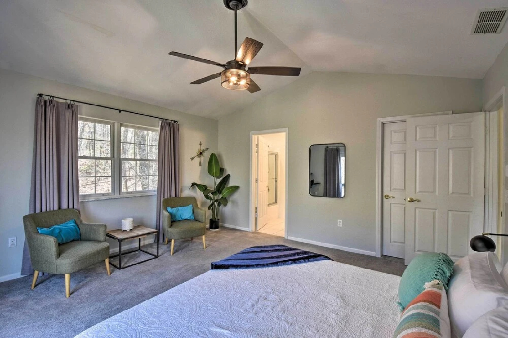 Inviting Sky Valley Home ~ 2 Mi to Mud Creek Falls