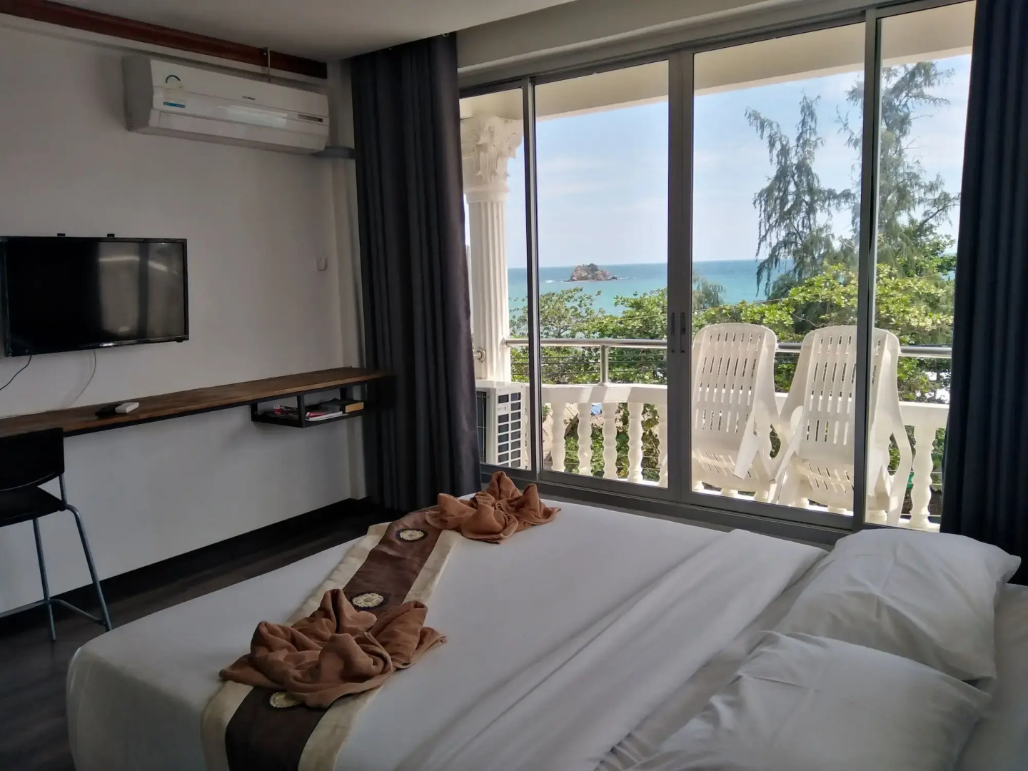 Pimpimarn Beach Hotel