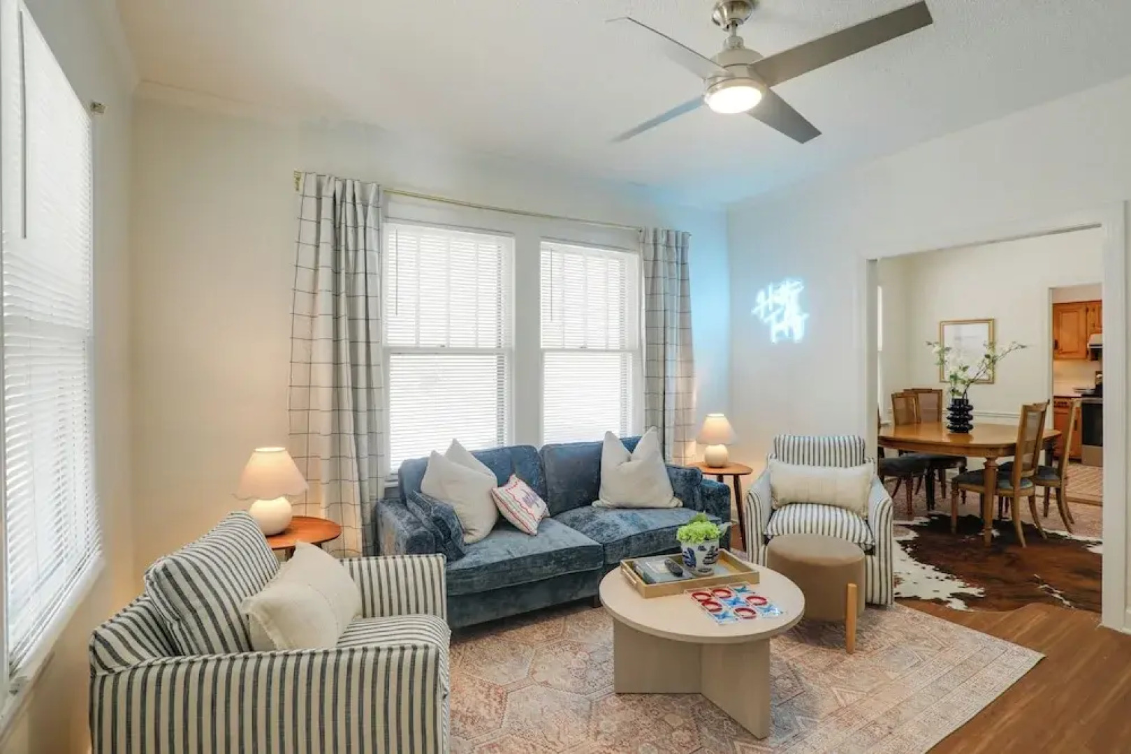 Walk to Oxford Square & Ole Miss: Central Home!