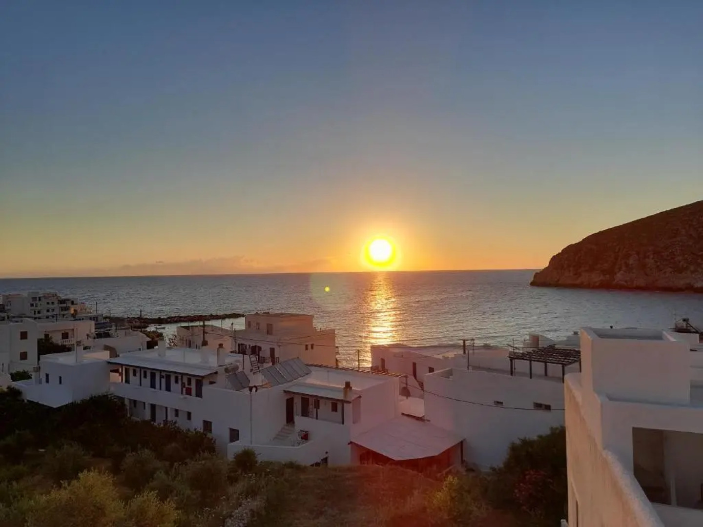 white house apollon naxos