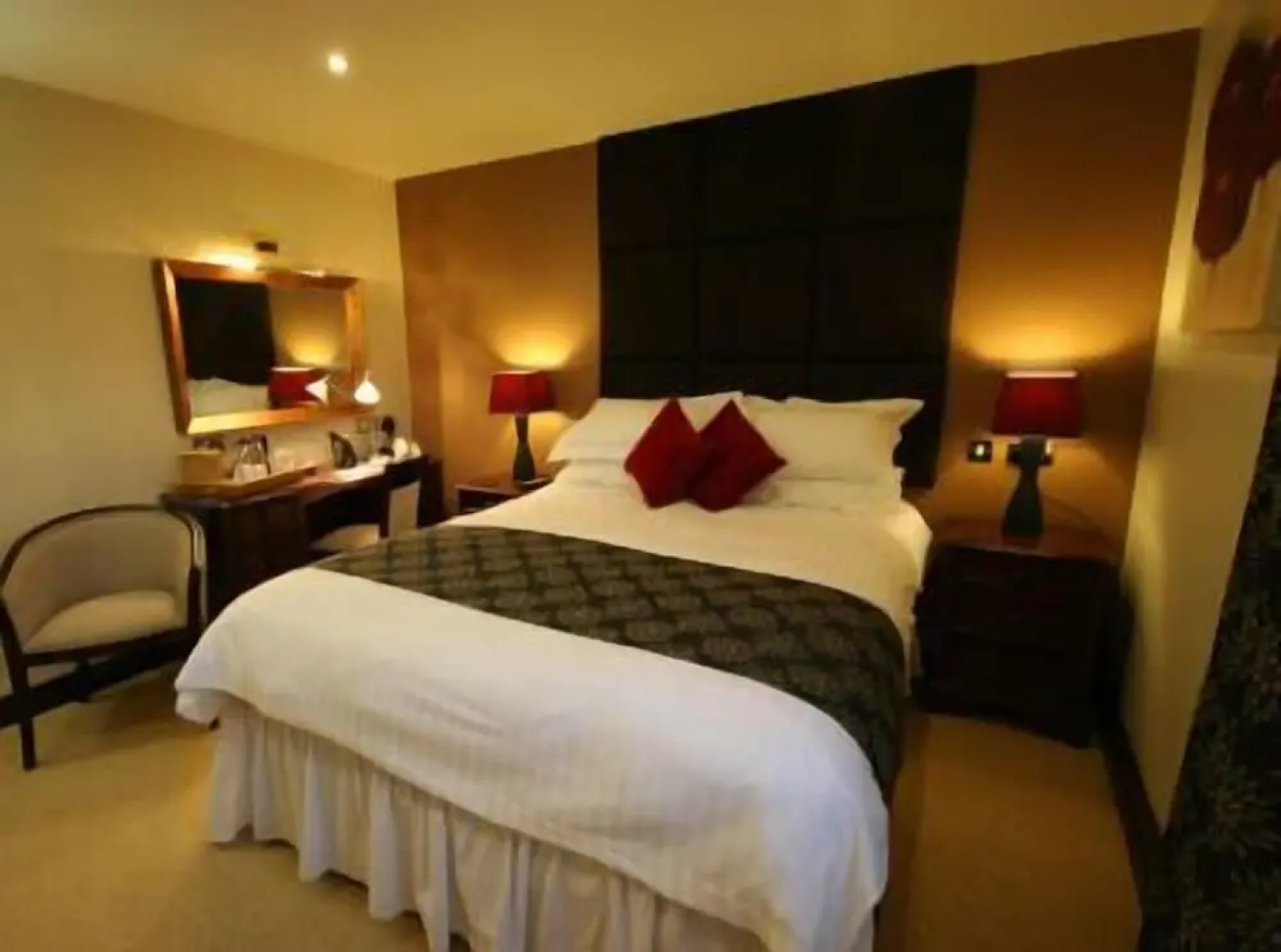 Three Horseshoes Country Inn and Spa