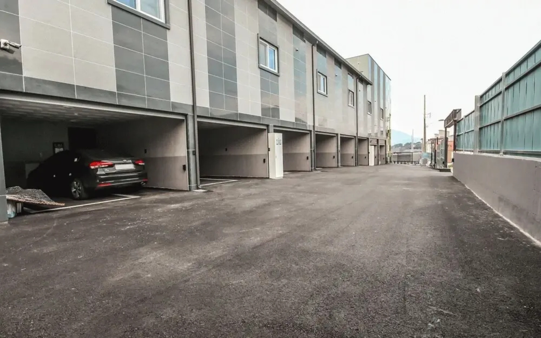 Sancheong Hyu And Joy