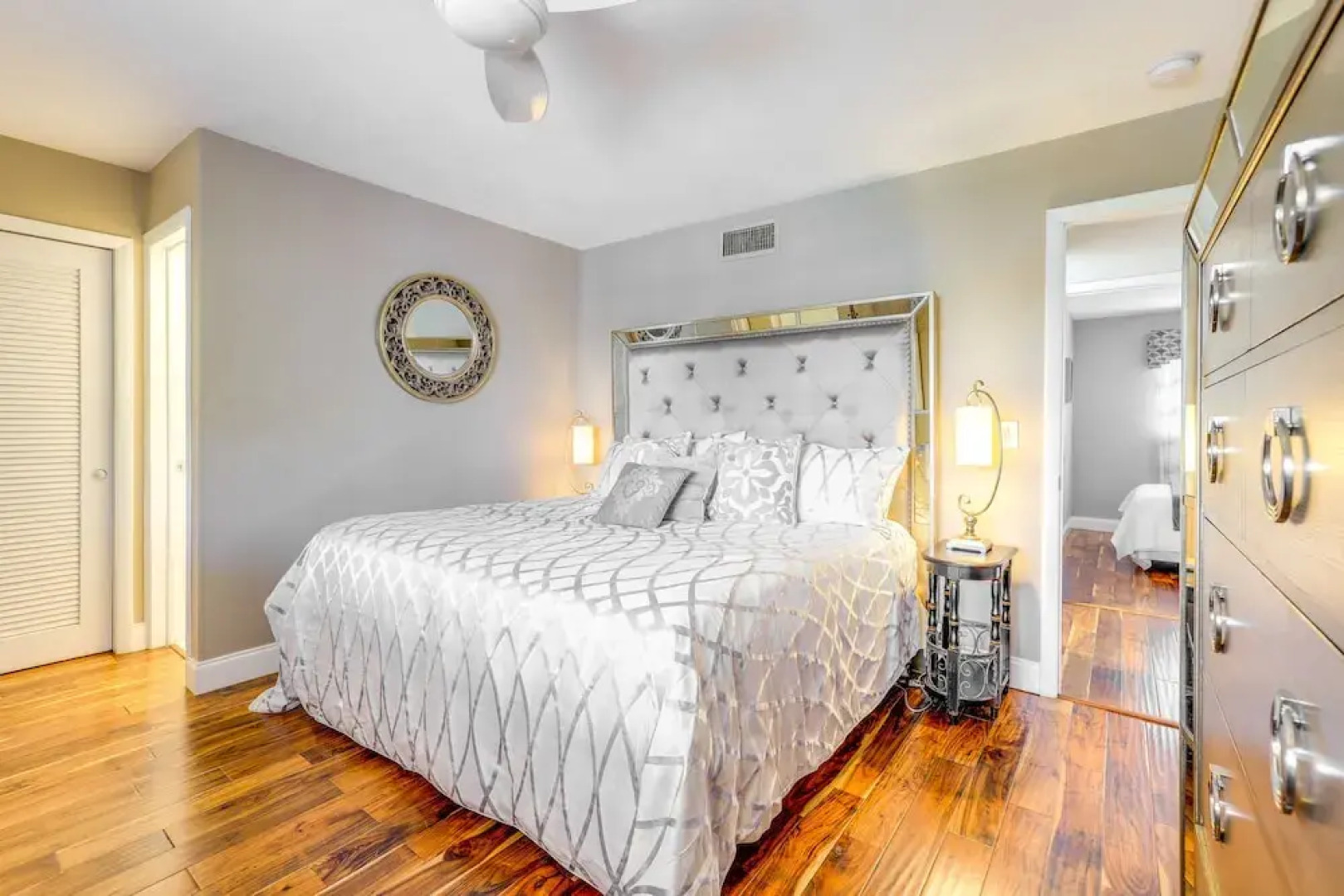 Cozy Singer Island Condo: Walk to Beach & Marina!