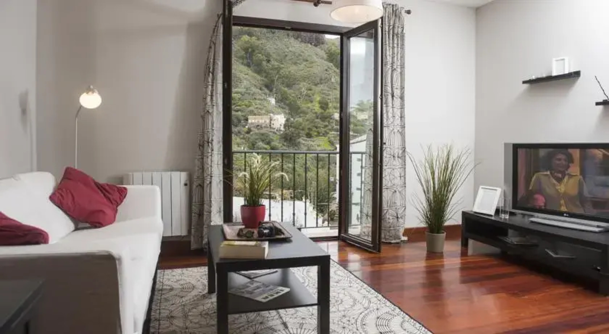 Casa Ilona Vega de San Mateo