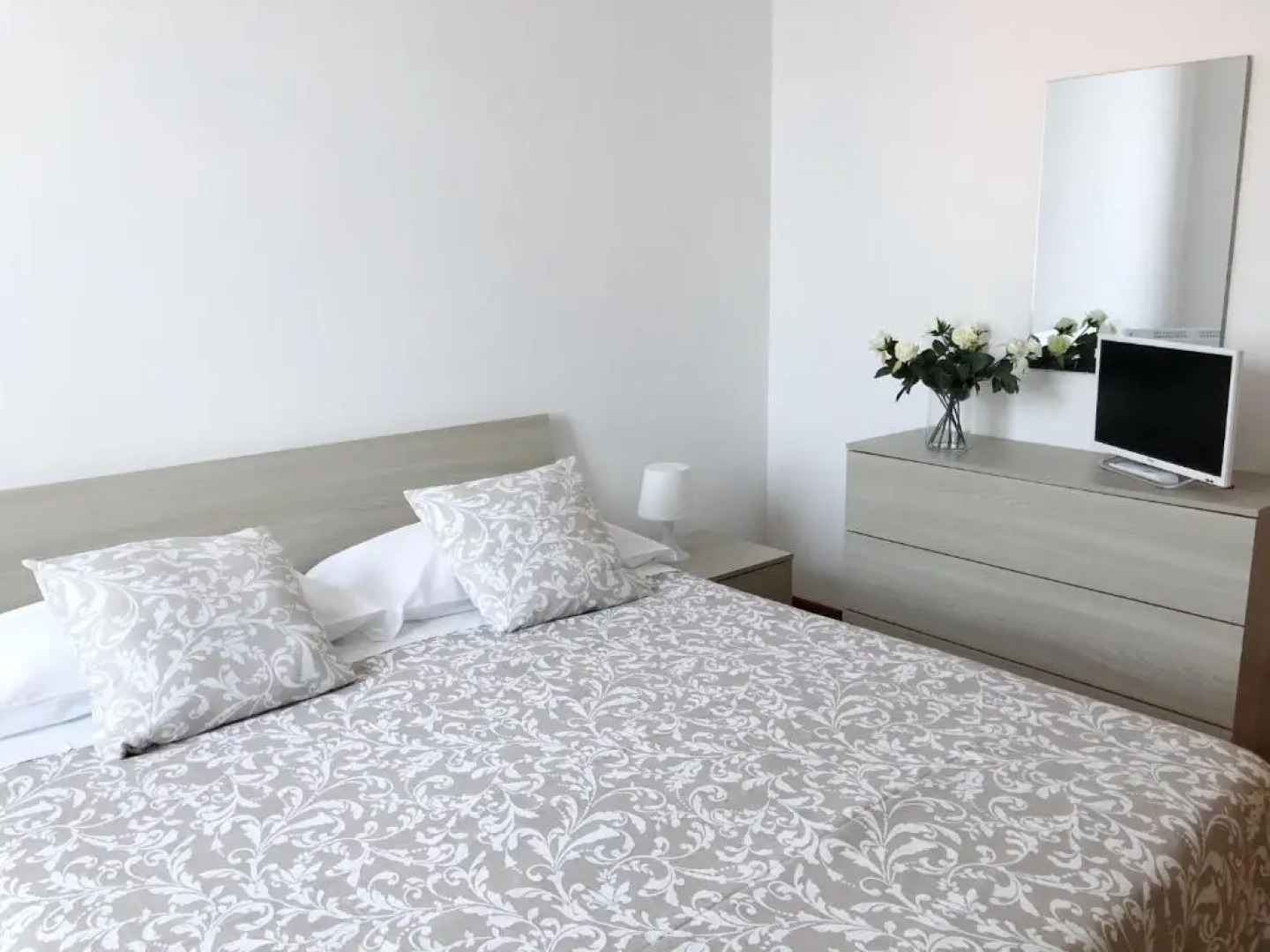 Rose E Tulipani 2 - Vicino Ospedale Negrar