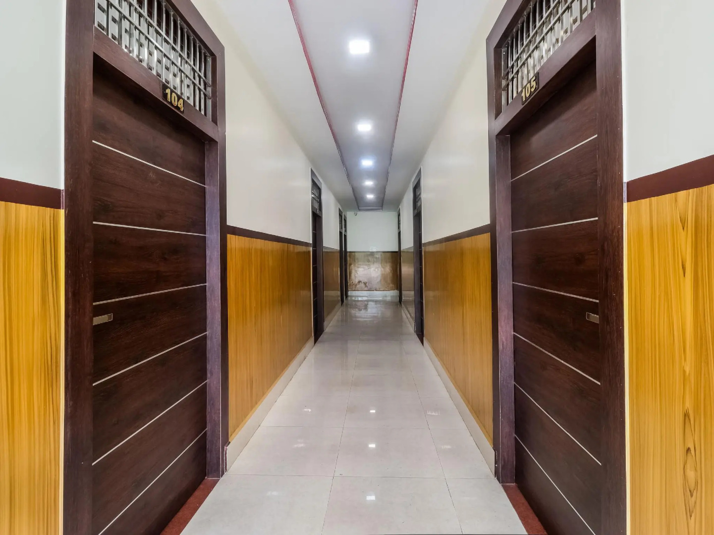 OYO 69868 Hotel Longtrai