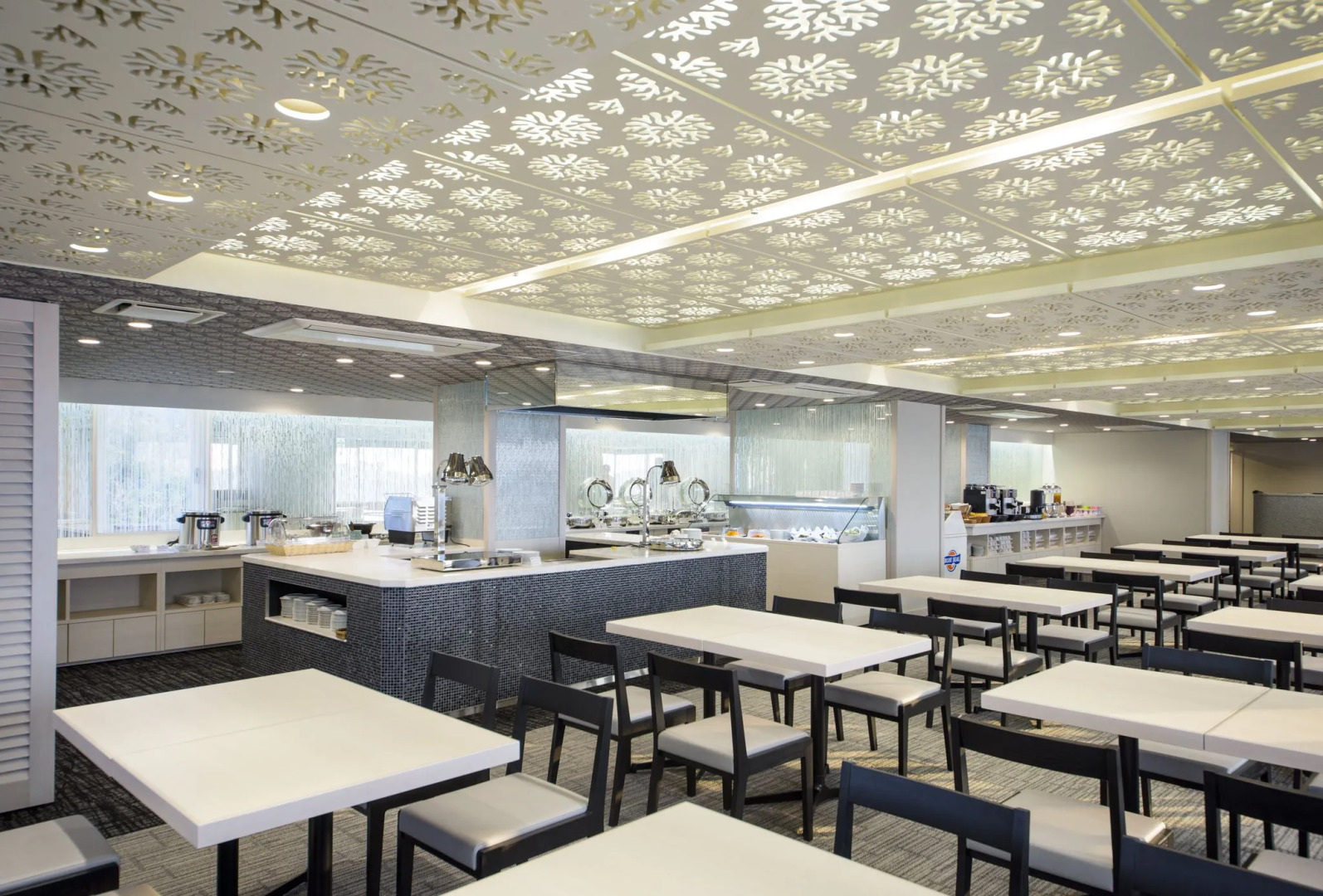 Kanehide Kise Beach Palace