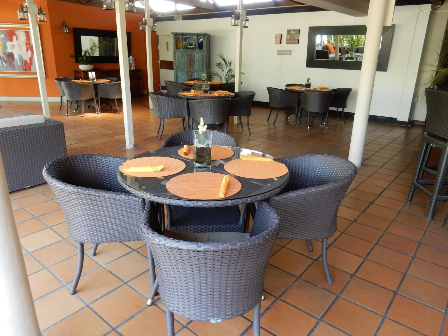 voco Surfside Aruba by IHG