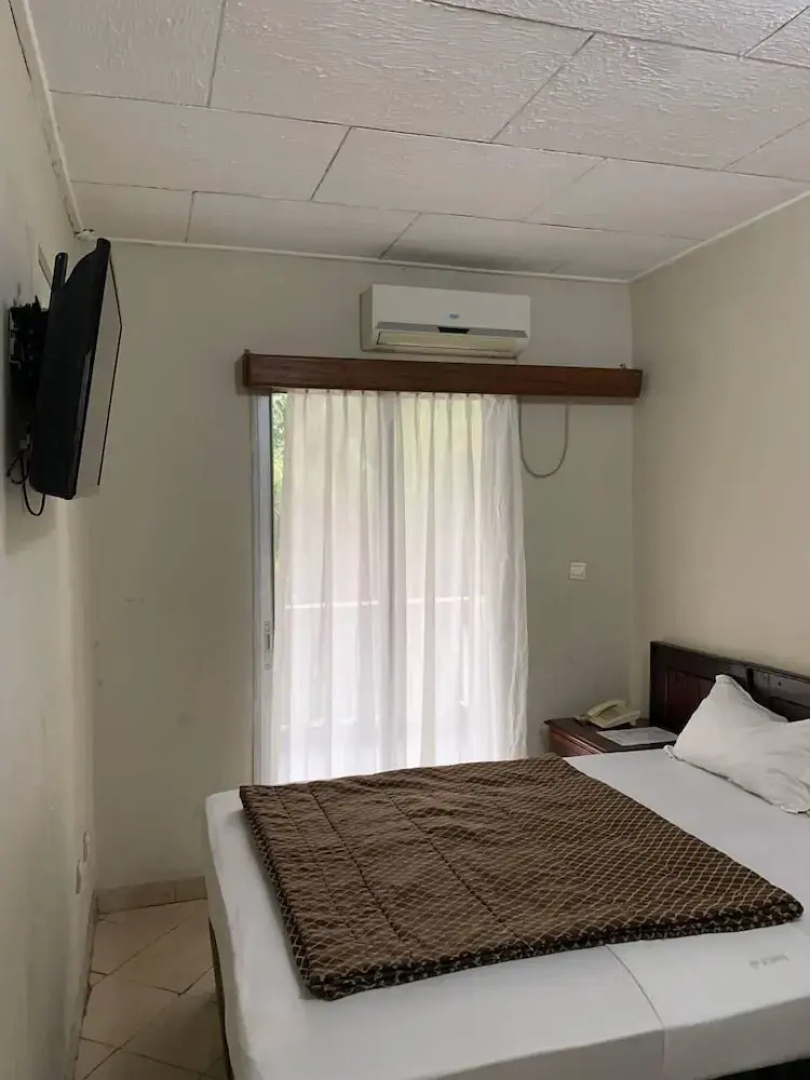 SKY Hotel Bonapriso