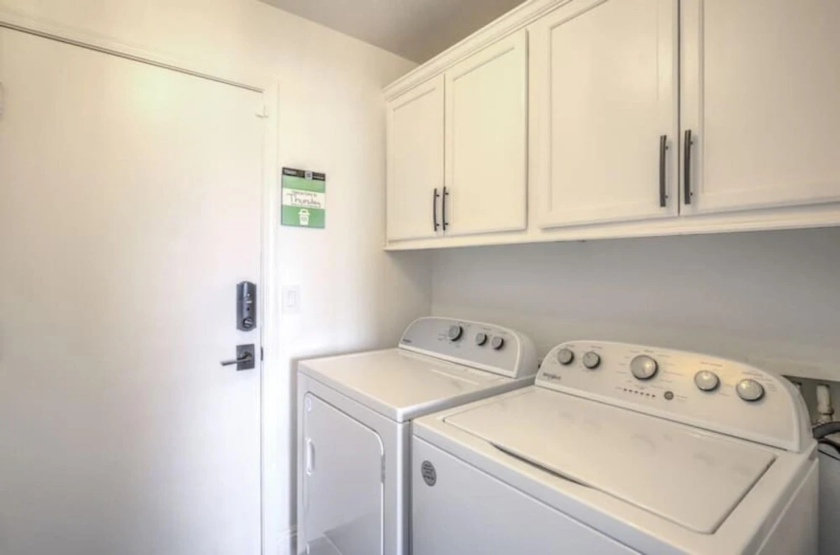 ZEN Retreat Jacuzzi Fire Pit BBQ Hammocks Patio Yoga Room Parking