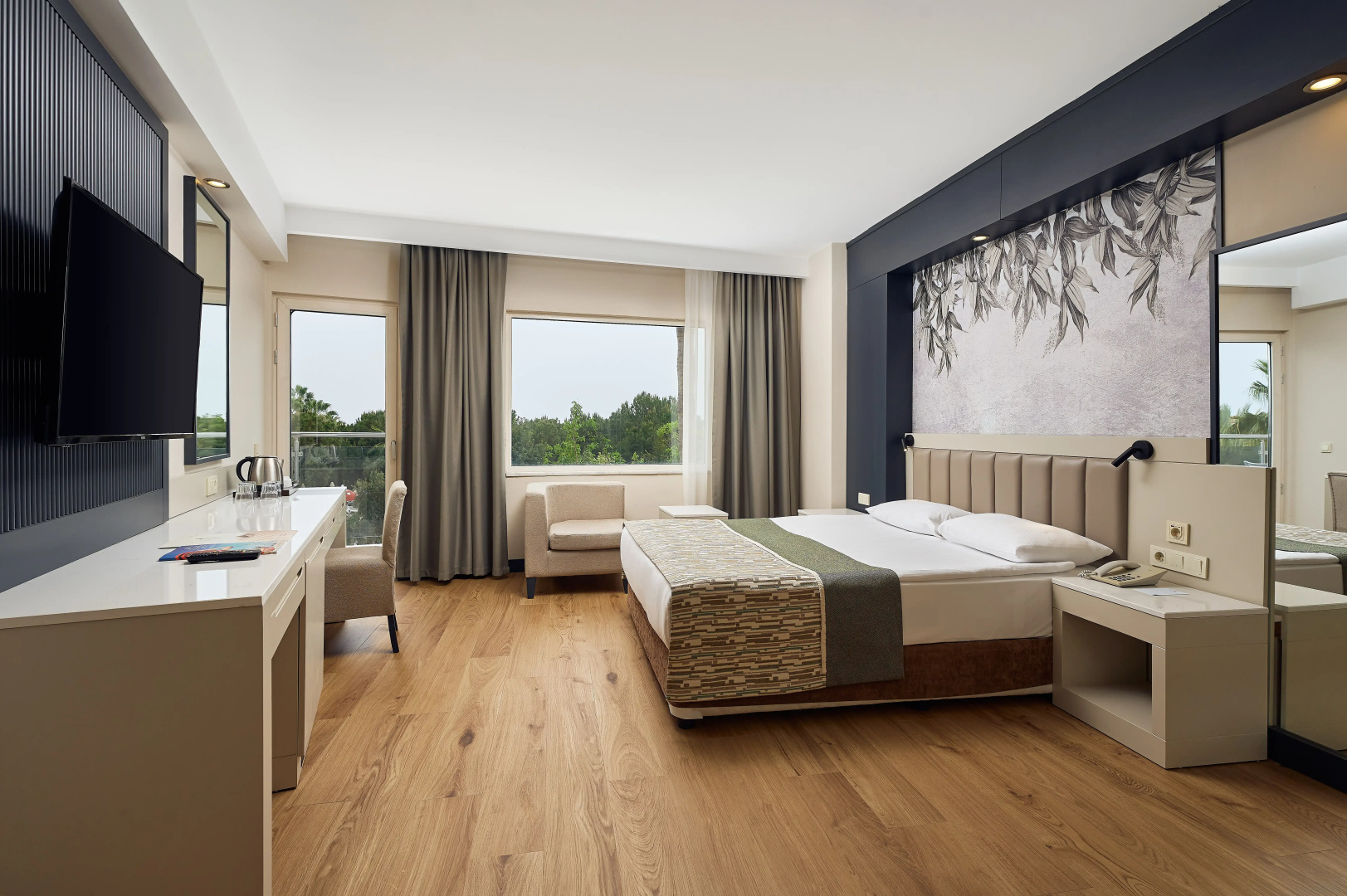 Seaden Sea World Resort & Spa