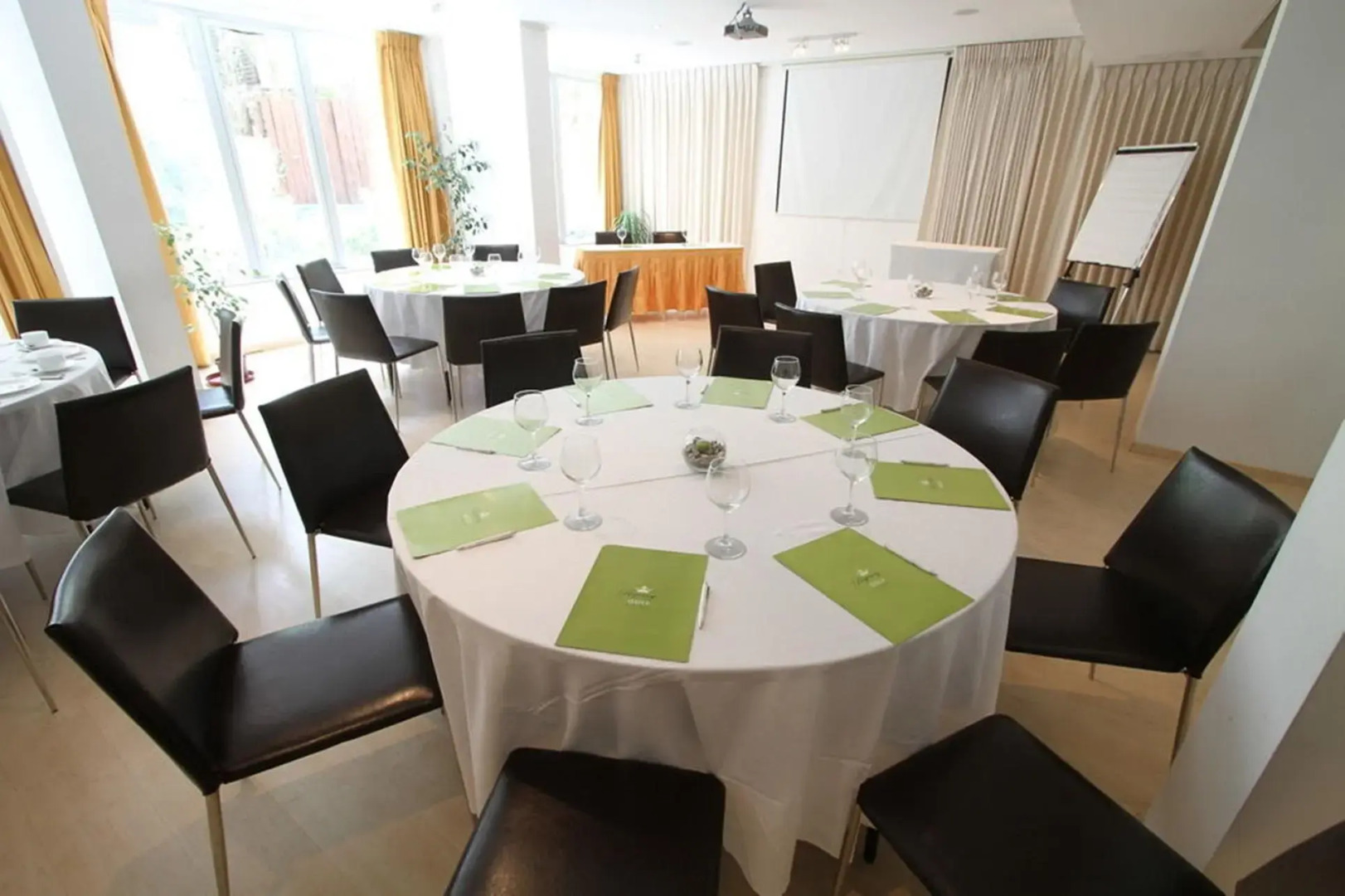 Regency Golf - Hotel Urbano