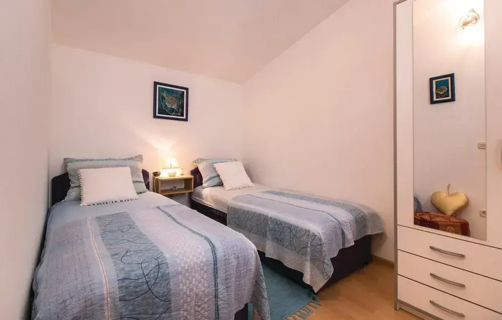 Picturesque Escape Holiday Home With Pool and Sauna