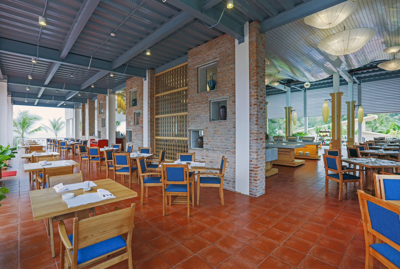 Sandy Beach Non Nuoc Resort