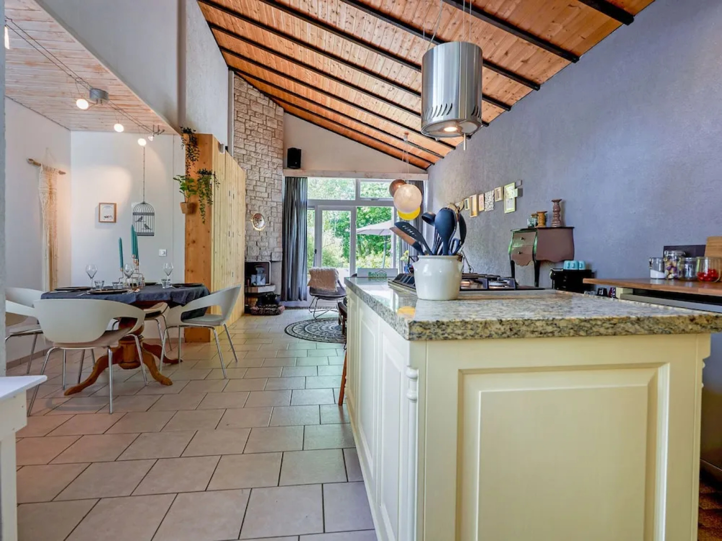 Cozy Holiday Home in Kortgene near Lake Veerse