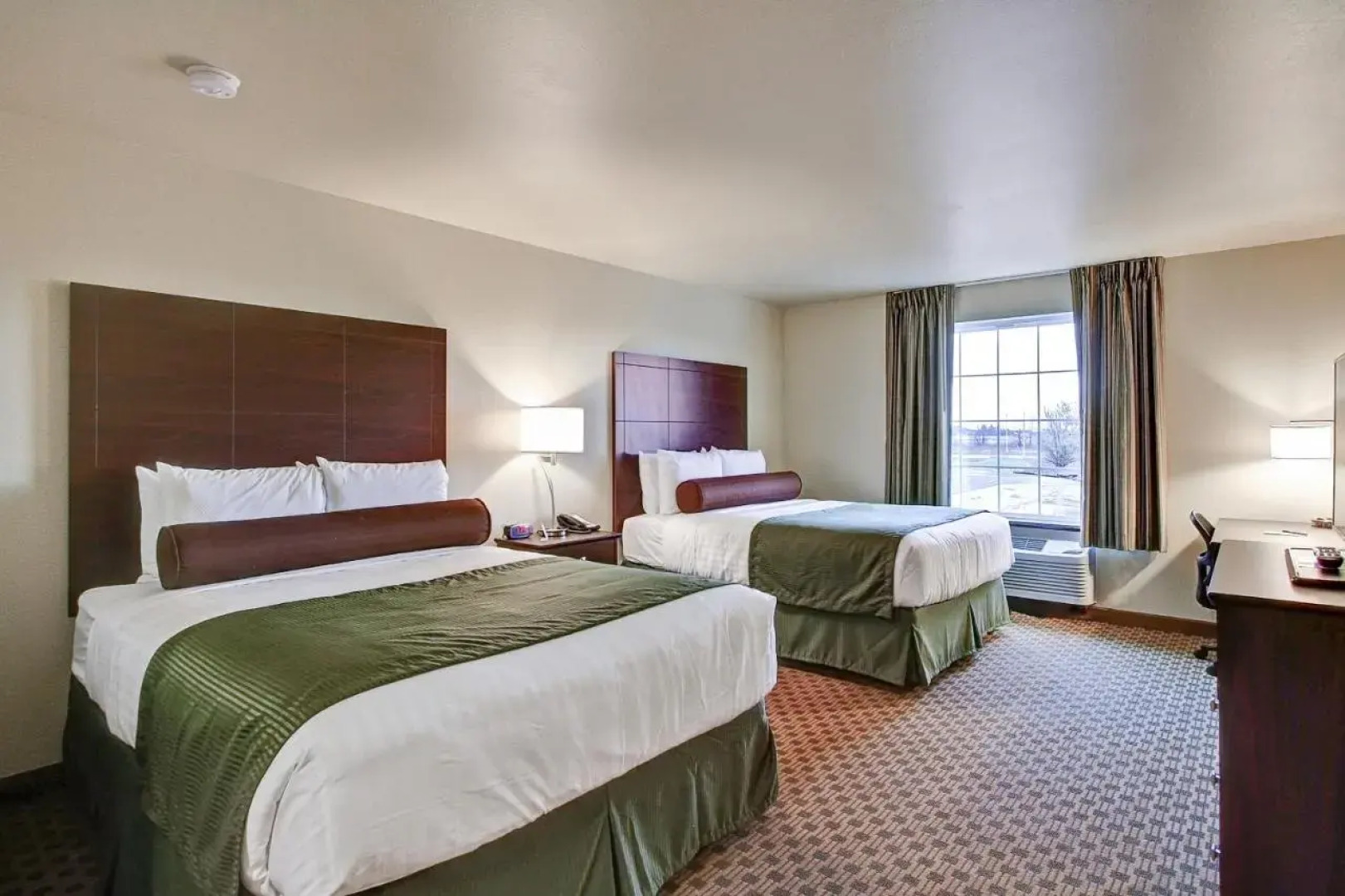 Castle Rock Inn & Suites - Quinter