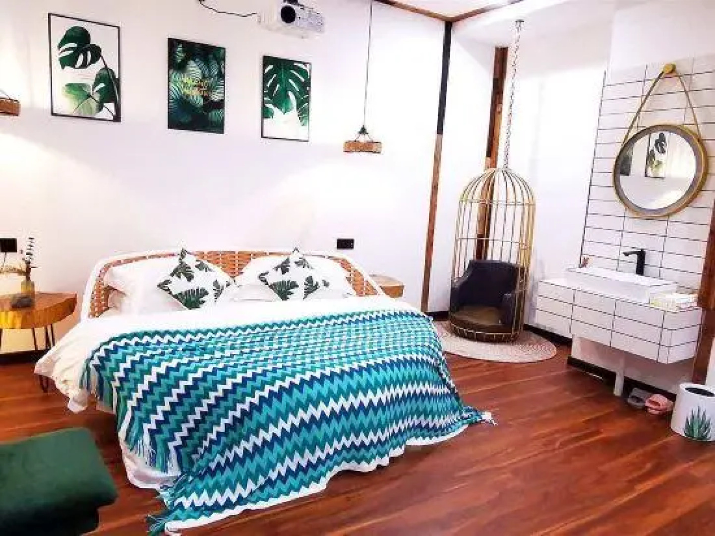 Hanzhong Tianxing Haohua 1 week B & B