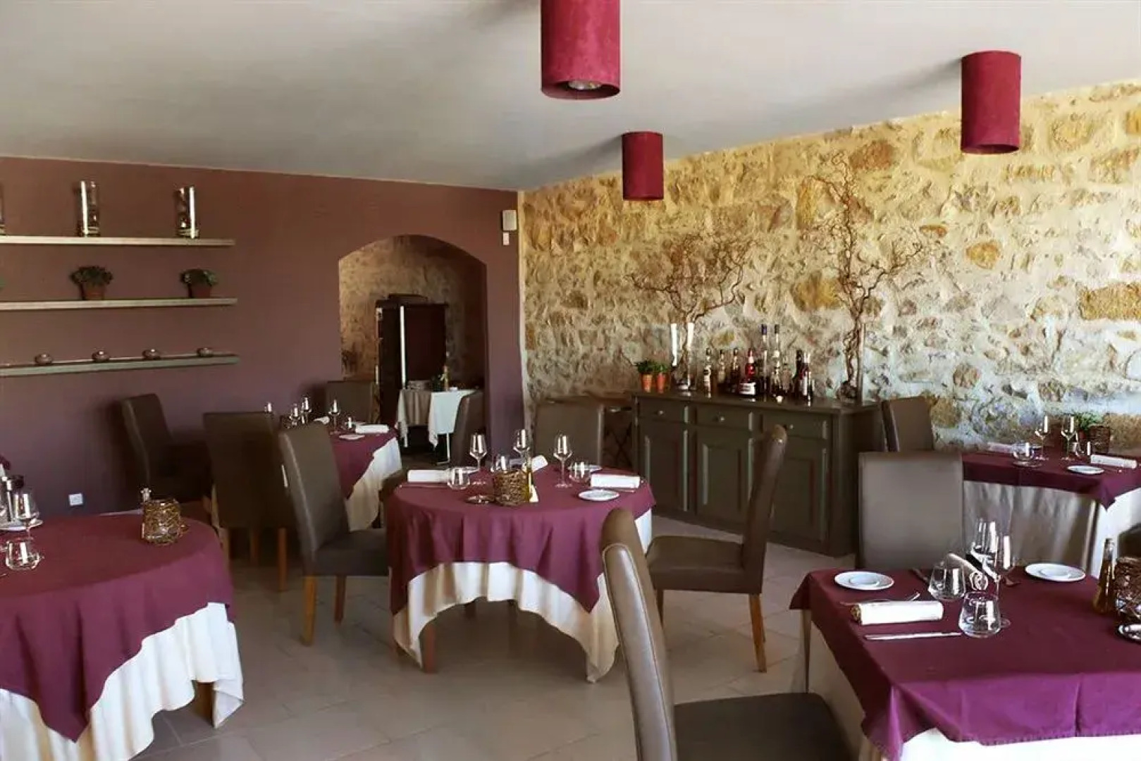 Entre Vigne et Garrigue