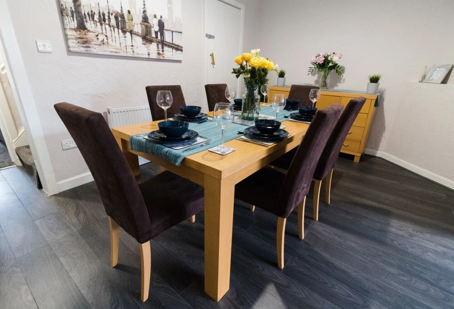 Ideal Home Away in Bury