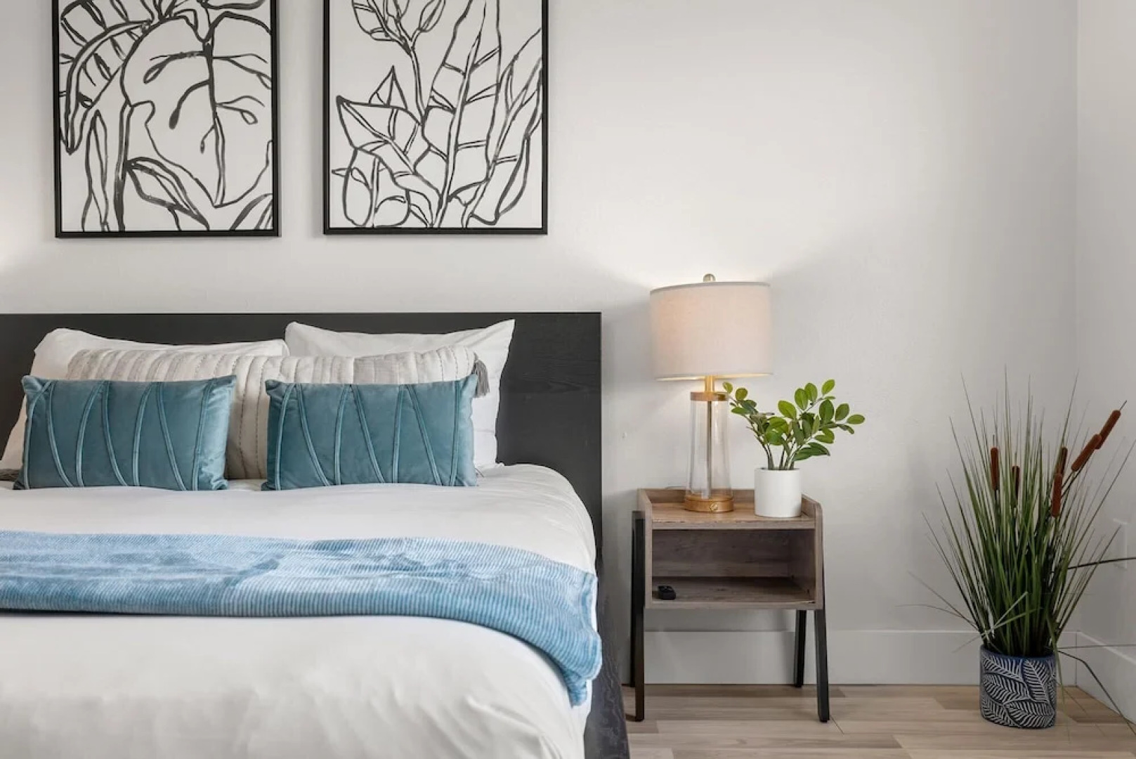 Relaxing 2BR Florida Home Close to Beach