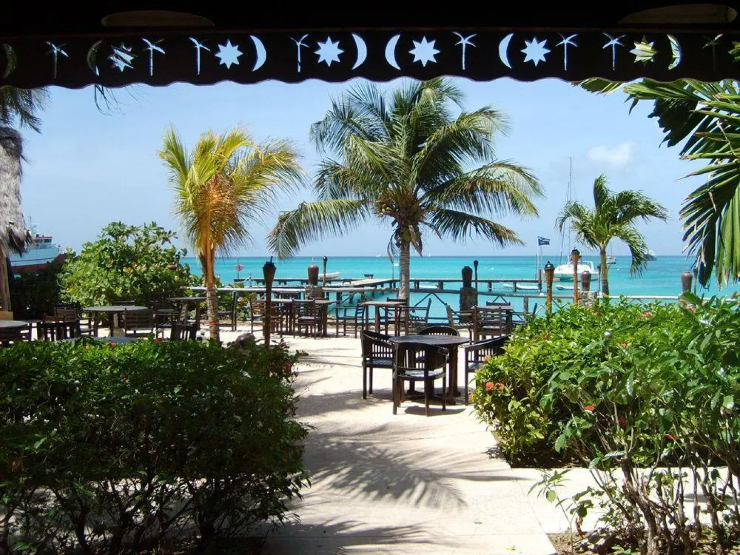 Tamarind Beach Hotel & Yacht Club