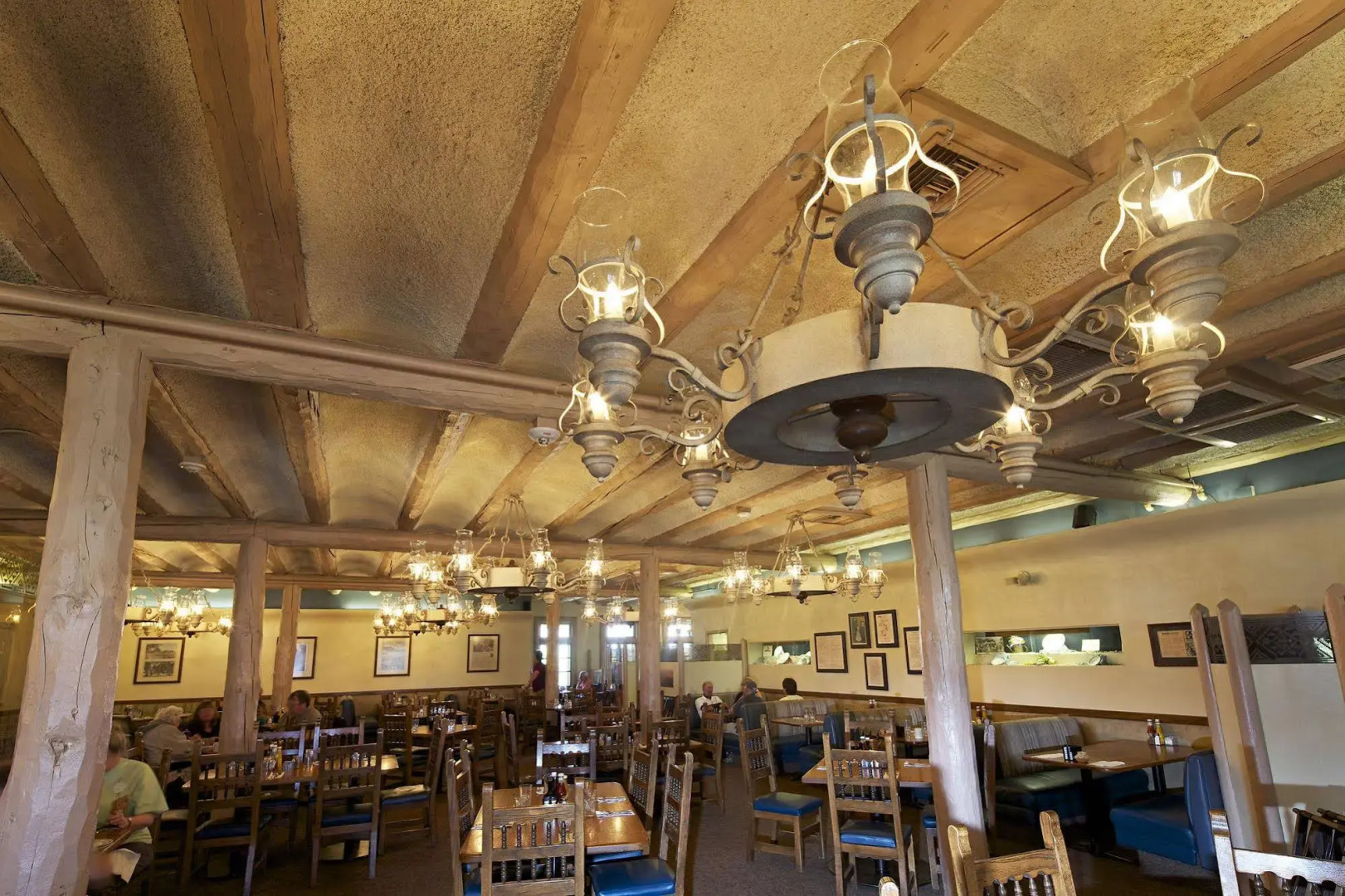 Bright Angel Lodge – Inside the Park