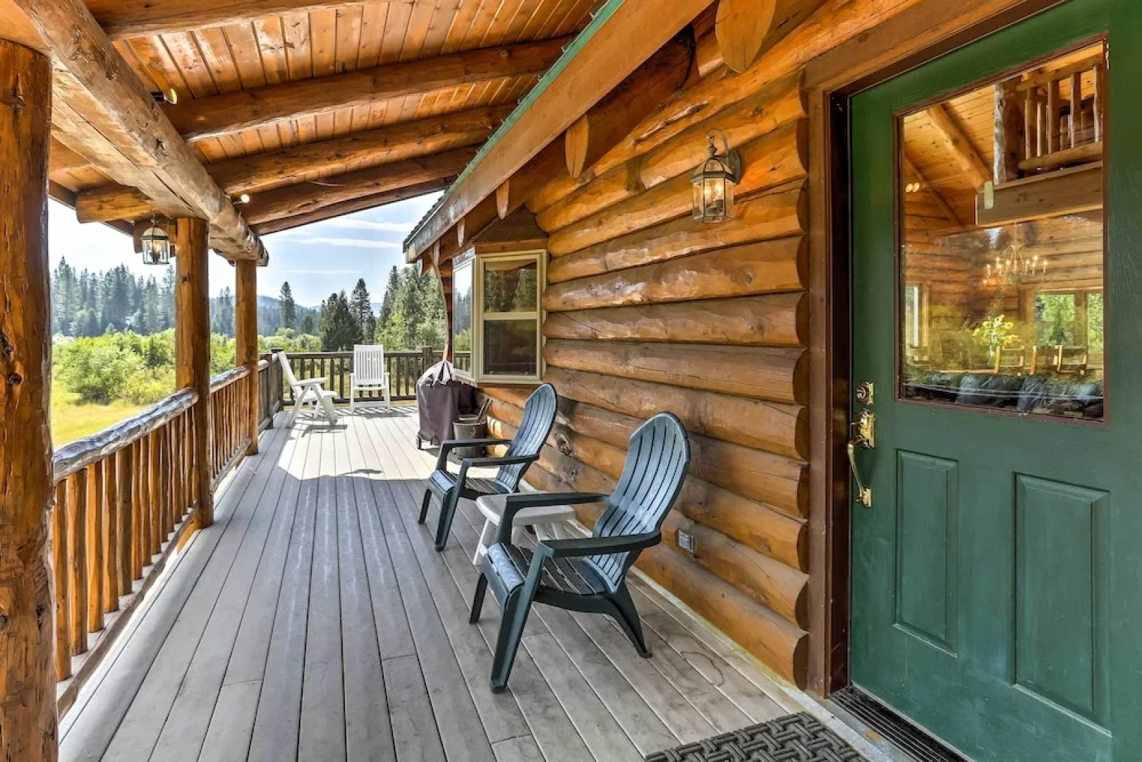 13 Mi to Ski Slopes: Log Home on 60 Private Acres!