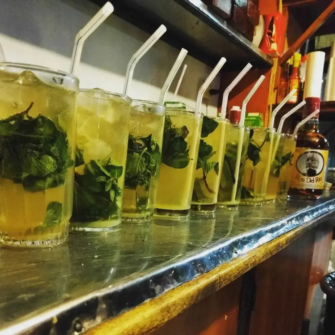 Erupcion Art Hotel & Hostel