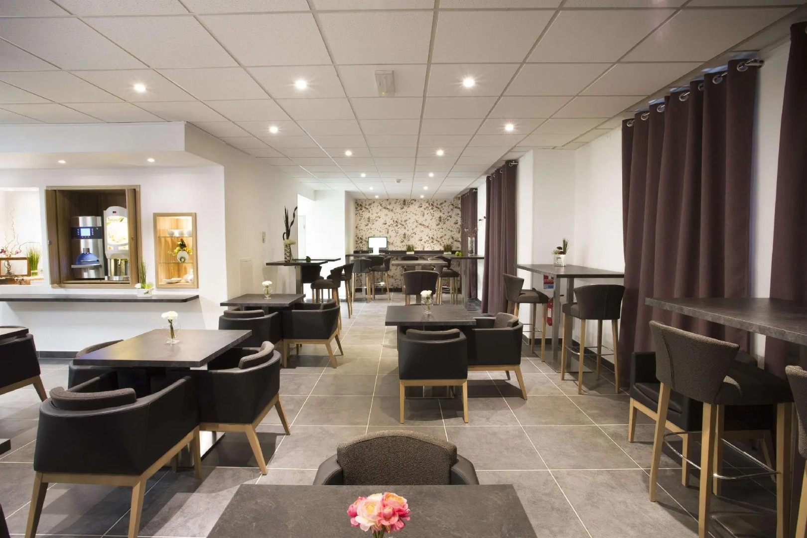 Kyriad Chambery Centre Curial