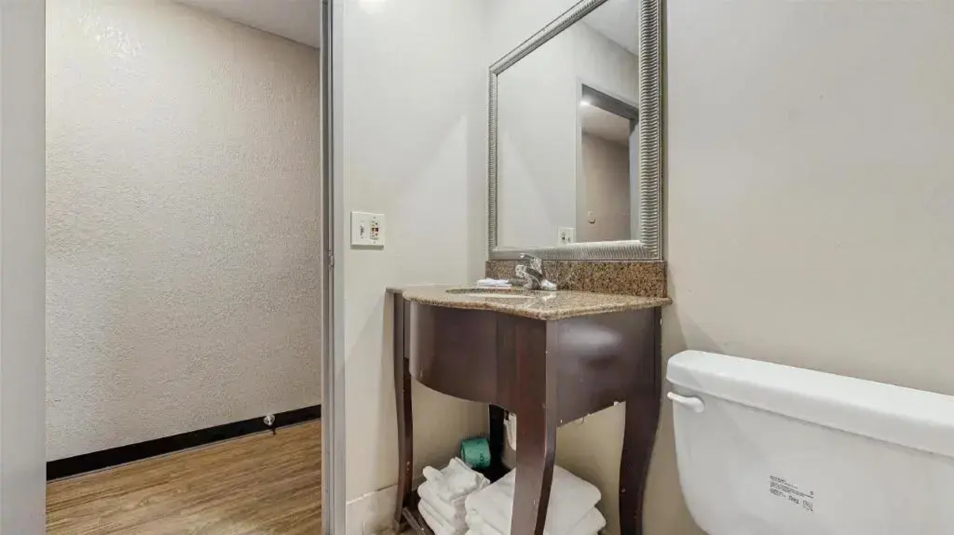 Red Lion Inn & Suites Olathe Kansas City